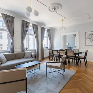 Apartment Large With Canal View In Cph, Copenhagen